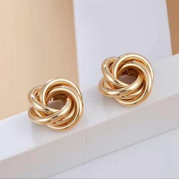 18K Gold-Plated Circle Love Knot Post Earrings - Picture 7 of 7